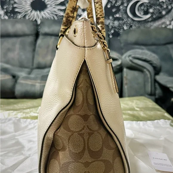 Vintage style COACH soho shoulder Bag Cream Pebbled Leather Satchel tote bag - Picture 16 of 17